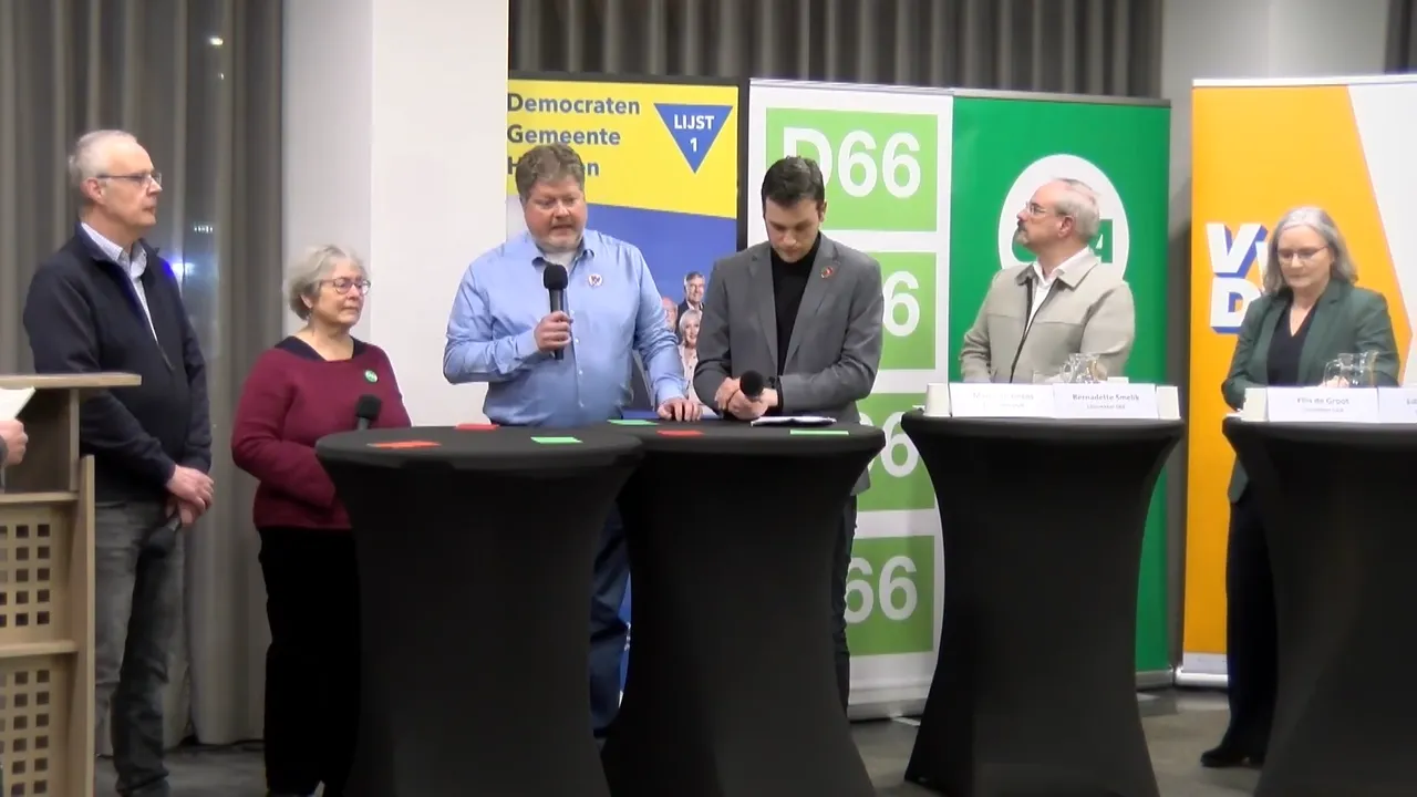De zes Heumense lijsttrekkers in debat in het gemeentehuis in Malden.