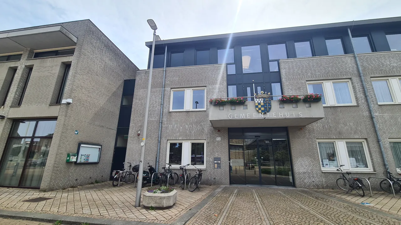 Het gemeentehuis van de gemeente Heumen staat in Malden